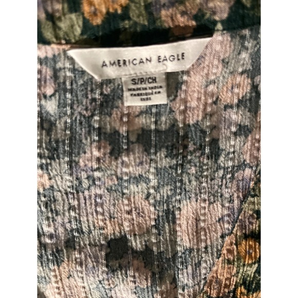 American Eagle Floral Wrap Blouse Puff Sleeve Elastic Waist Boho romantic 
SZ S - Picture 5 of 7